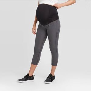 XL Isabel Maternity for Target Leggings in grey, 3/4 length with Belly Coverage